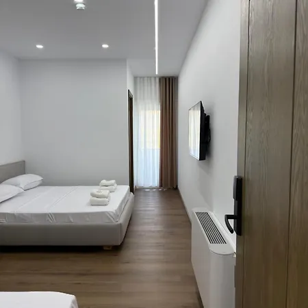Hotel Petro And View 4*