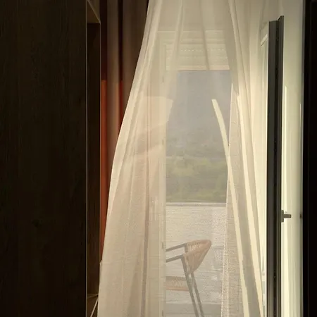 Hotel Petro And View 4*